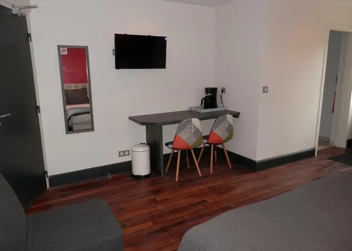 Aparthotel Appart-hotel Chanzy / 4*